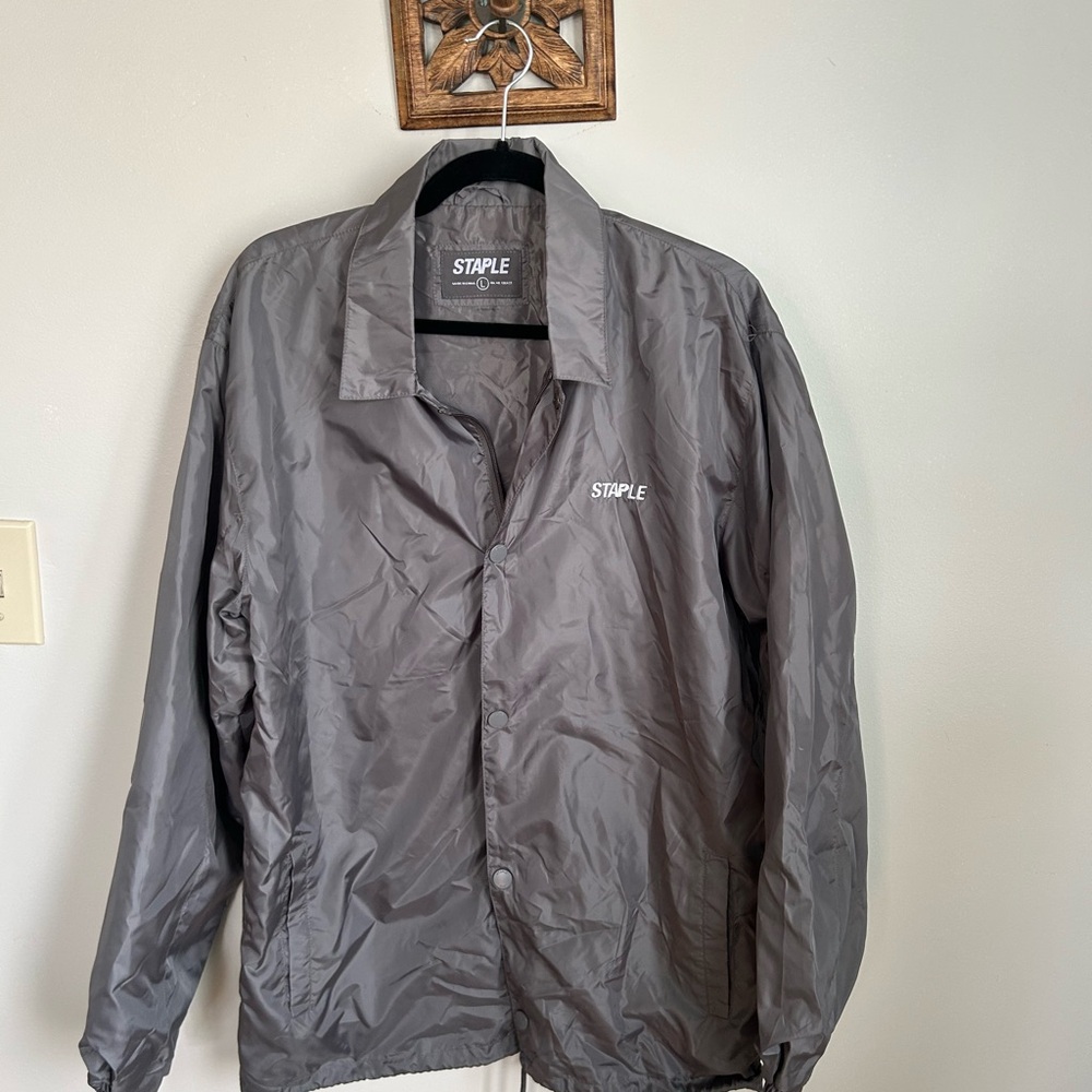 Staple Men's Gray vintage style Windbreaker Jacket in men’s size Large